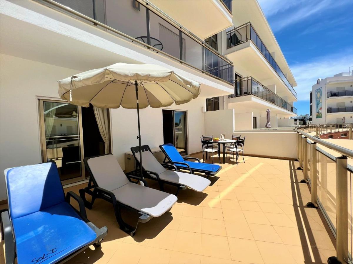 Апартаменты Albufeira Terrace With Pool By Homing Экстерьер фото